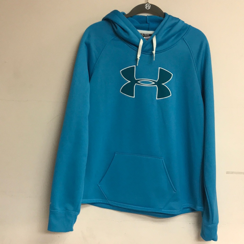 Under Armour sweatshirt